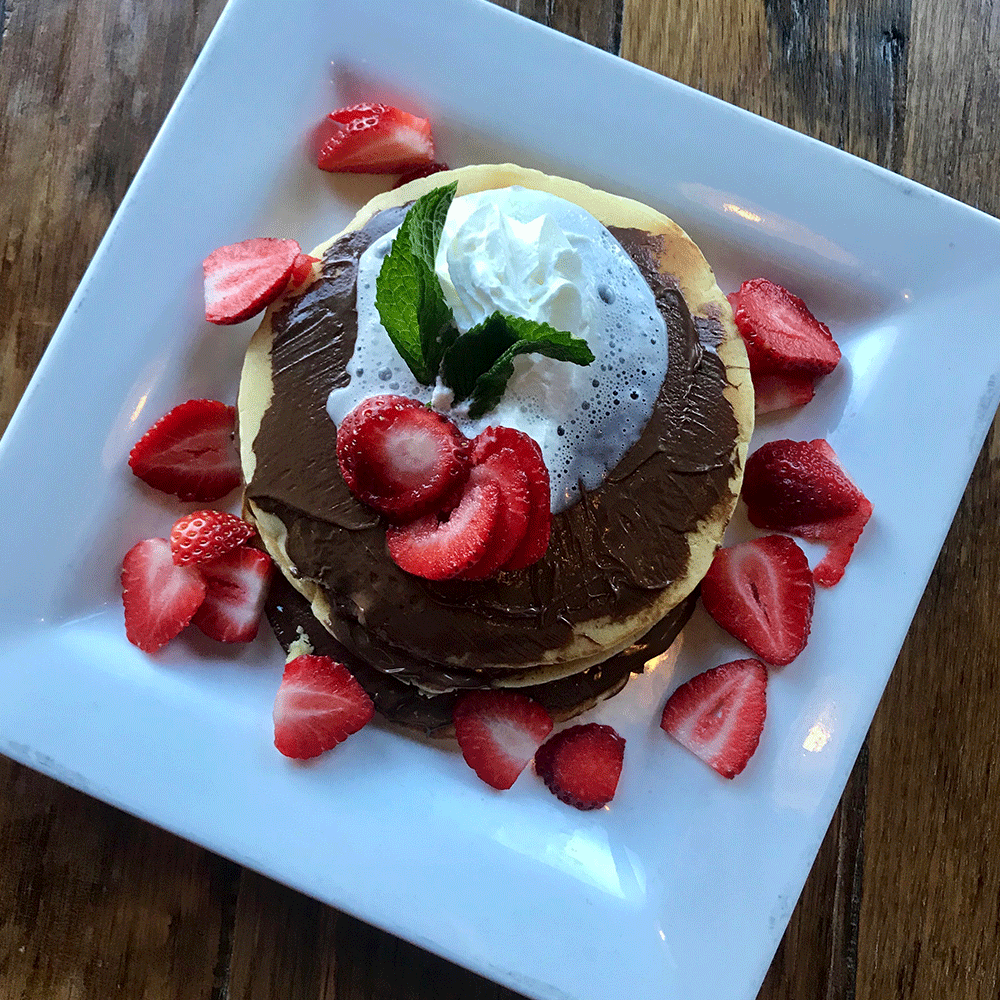 Strawberry-chocolate-pancakes